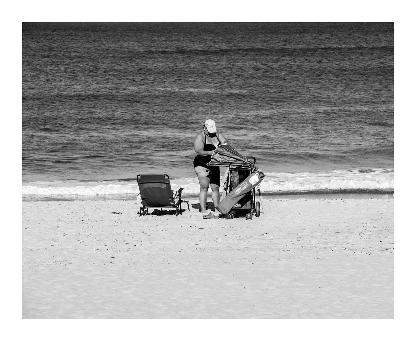 Packing up after a day at the beach, Ocean City, Maryland